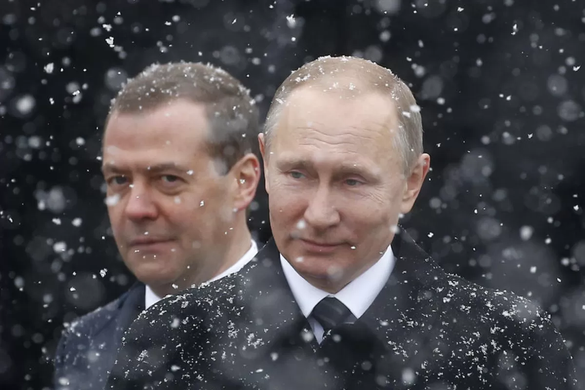 RĂZBOI ÎN UCRAINA: Inamicii Rusiei sunt niște „nenorociți și degenerați” – susține fostul președinte Dmitri Medvedev