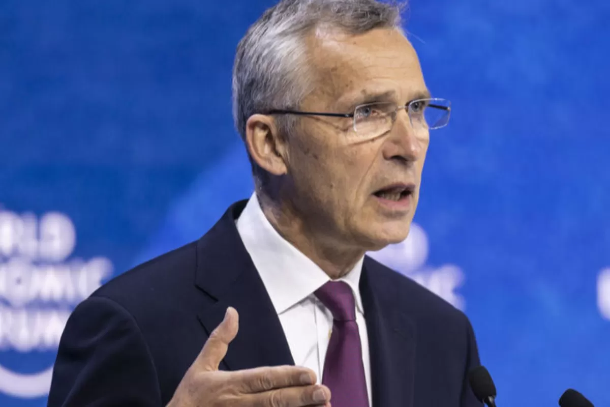 Secretarul general al NATO își anulează deplasările la București și Berlin