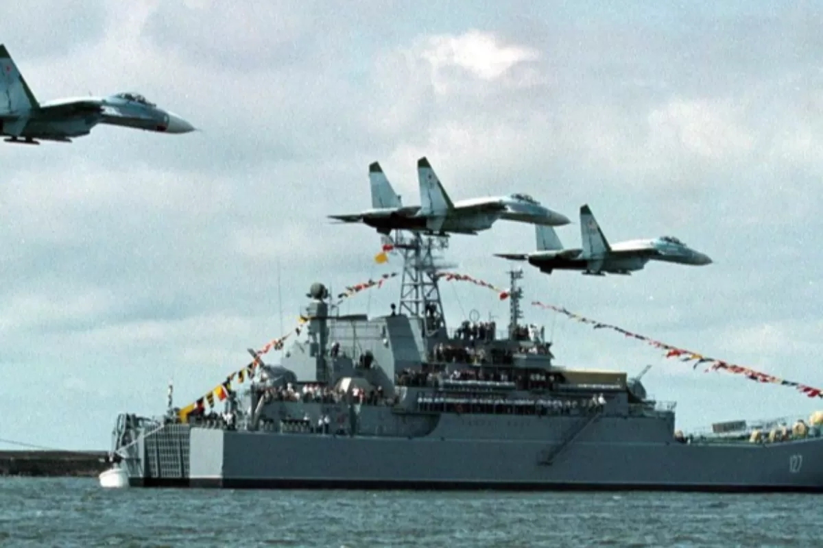 Rusia și NATO fac, în paralel, exerciții militare în Marea Baltică