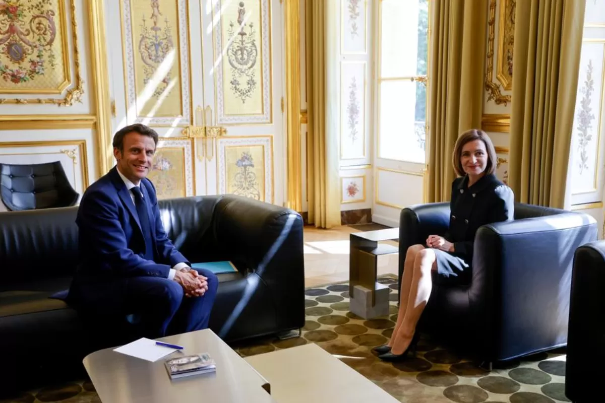 RĂZBOI ÎN UCRAINA: Președintele Franței, în România și Republica Moldova