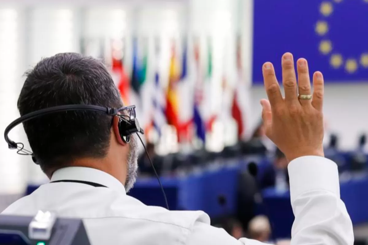 RĂZBOI ÎN UCRAINA: UE discută alternative la statutul de candidat la aderare, vizat de Ucraina