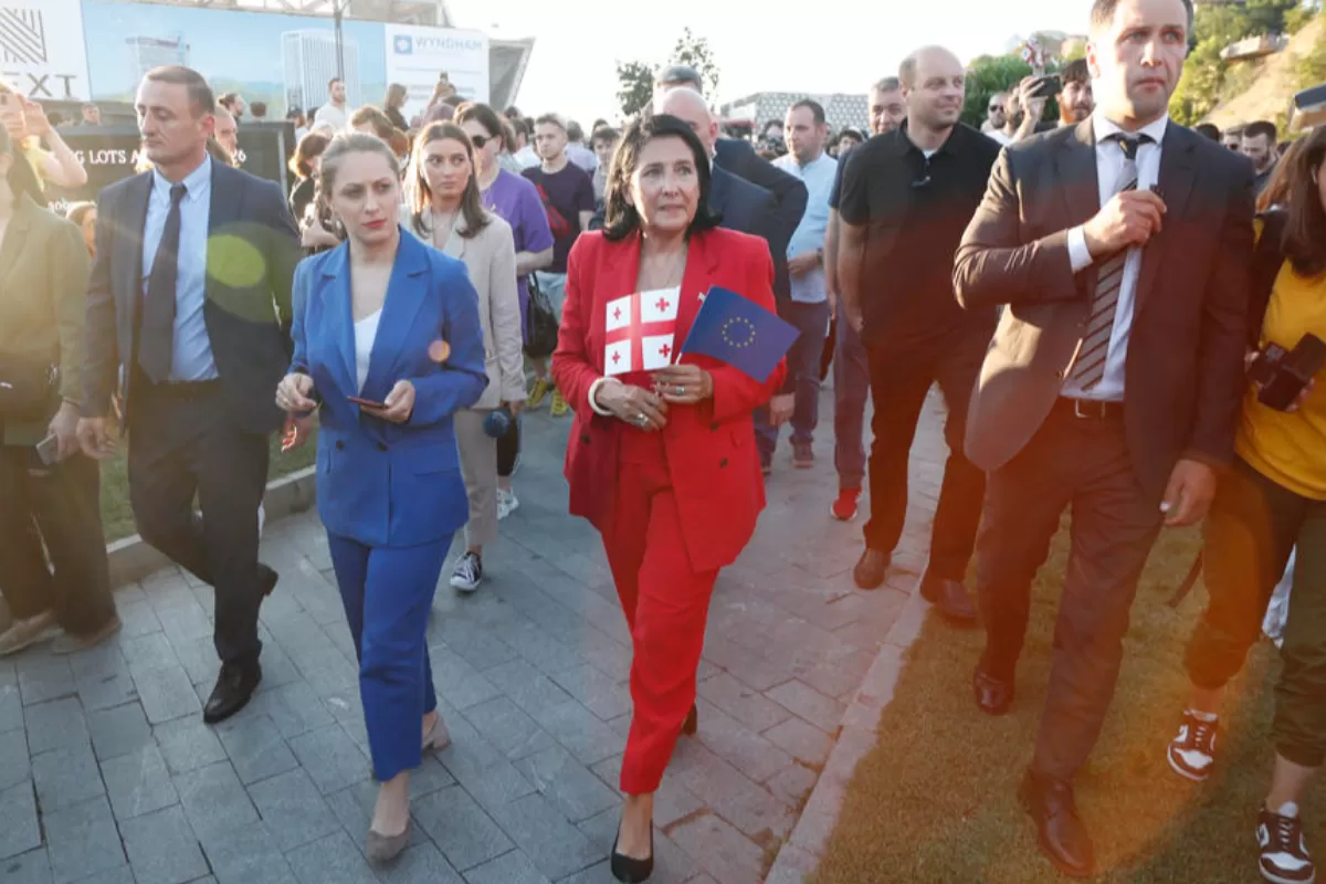Marș pro-european în Georgia, înaintea unui summit decisiv pentru obținerea statutului de țară candidată la aderare