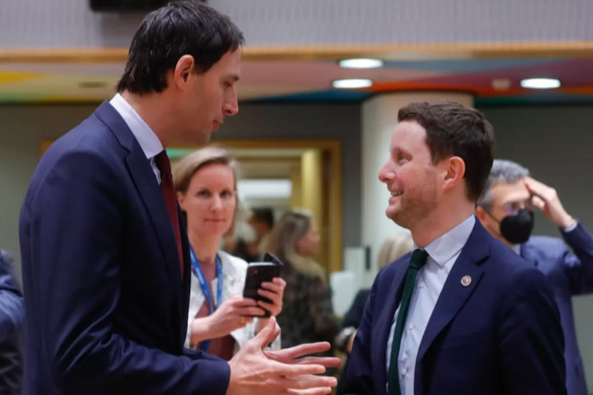 RĂZBOI ÎN UCRAINA: Uniunea Europeană este pe cale să-i acorde Ucrainei statutul de candidat la aderare