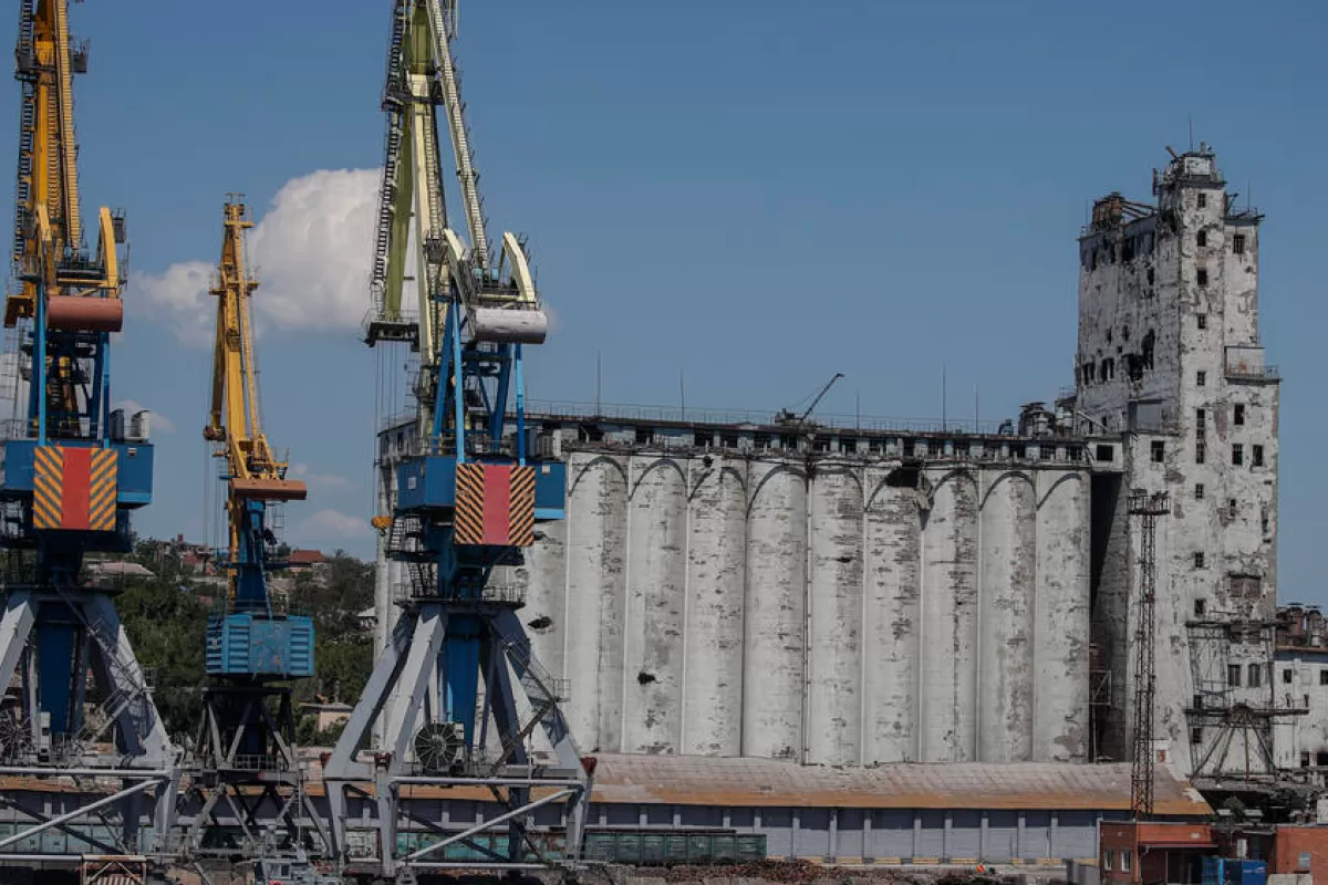 RĂZBOI ÎN UCRAINA: O anchetă jurnalistică documentează traseele cerealelor ucrainene furate de ruși