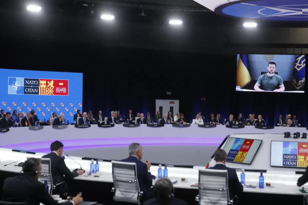 RĂZBOI ÎN UCRAINA: Zelenski cere NATO izolarea internațională a Rusiei