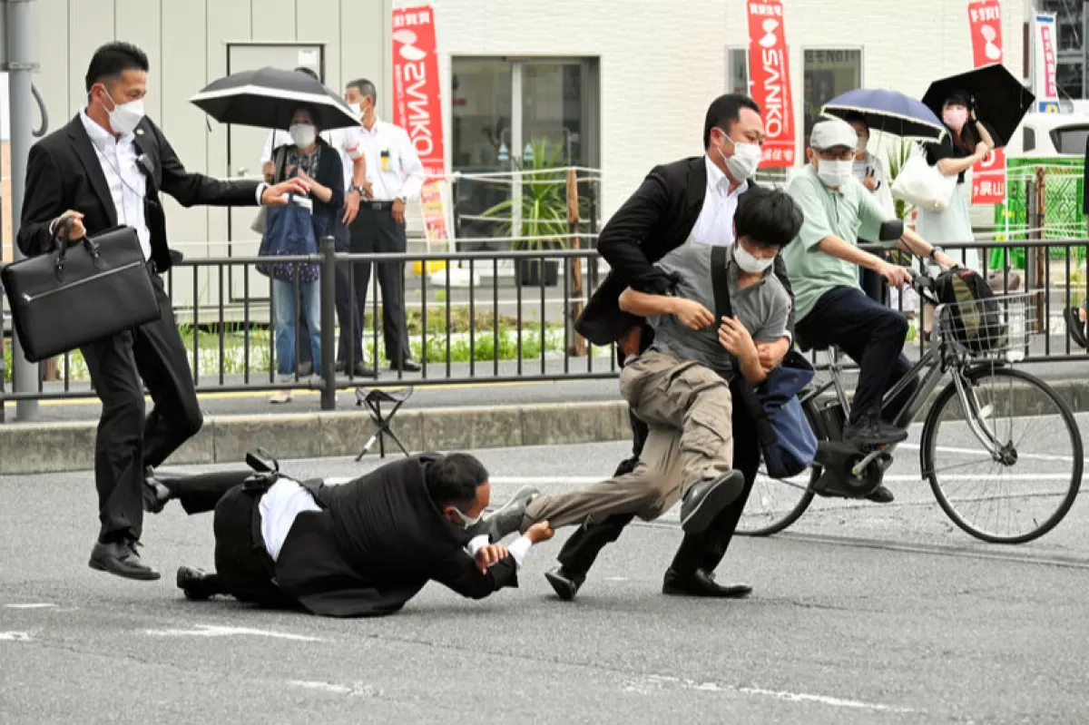 Fostul premier japonez, Shinzo Abe a fost asasinat cu o armă improvizată, în una din cele mai sigure țări din lume