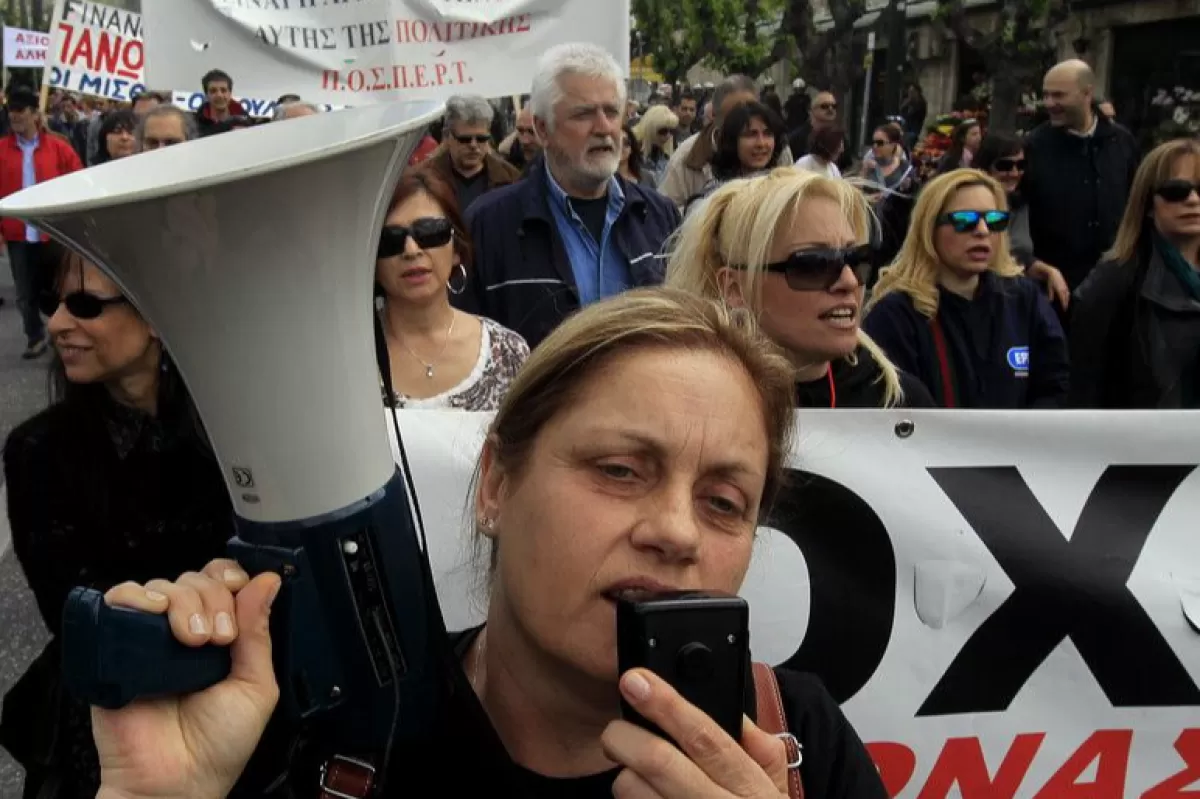 Atena: atac asupra unui grup media