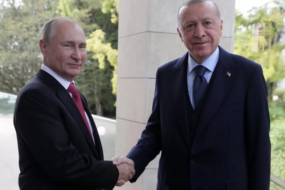 RĂZBOI ÎN UCRAINA: Kremlinul confirmă convorbiri ruso-turce la cel mai înalt nivel pentru eliberarea exporturilor ucrainene de cereale