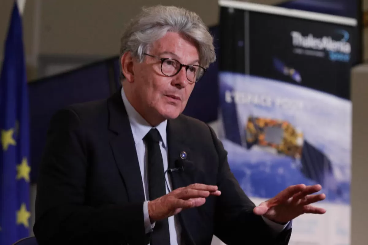 RĂZBOI ÎN UCRAINA: Plan european comun pentru refacerea stocurilor de arme după livrările destinate Ucrainei