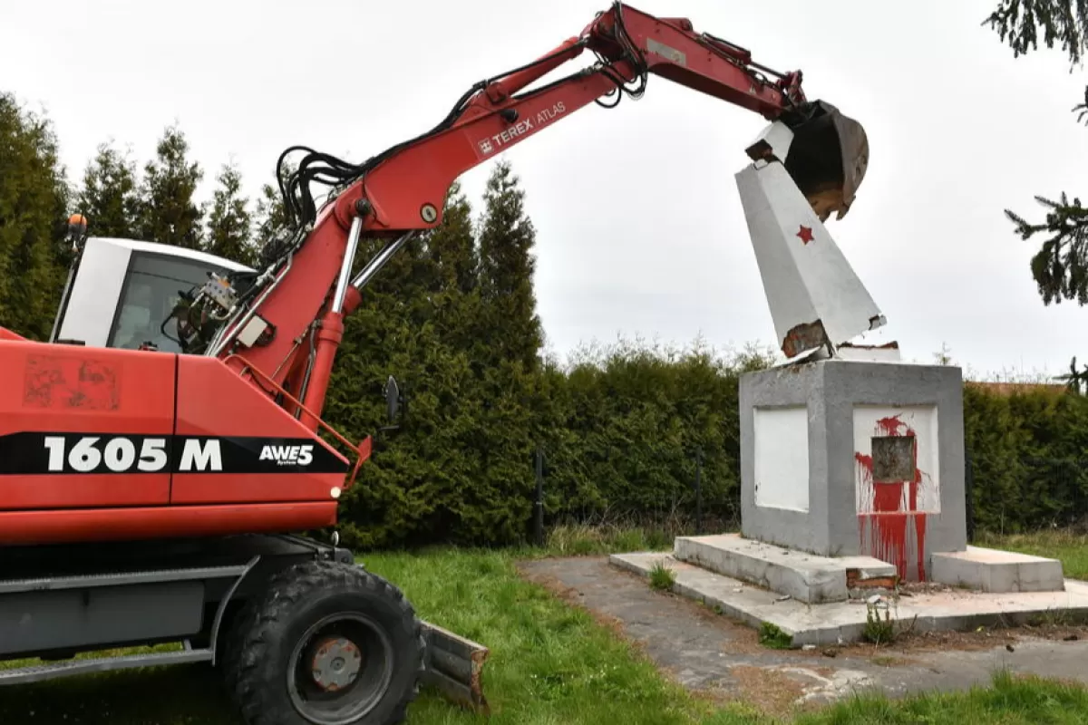 RĂZBOI ÎN UCRAINA: Exodul muncitorilor ucraineni afectează economiile emergente din Europa