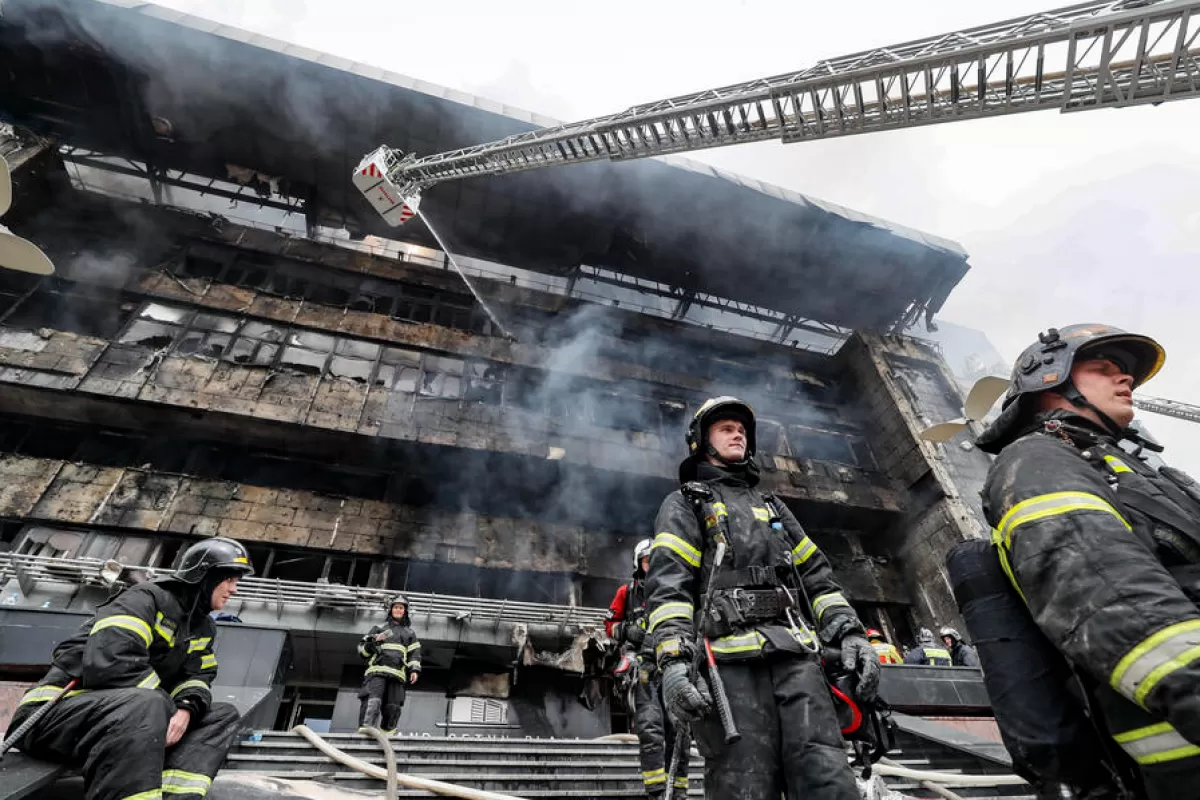 Opt morți, patru răniți și peste 200 de persoane evacuate după un incendiu la Moscova