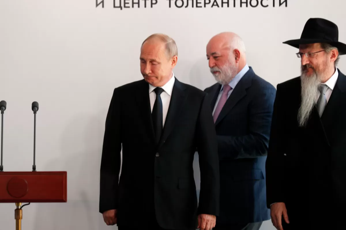 Poliția americană percheziționează casele miliardarului rus Viktor Vekselberg, un aliat al preşedintelui Vladimir Putin