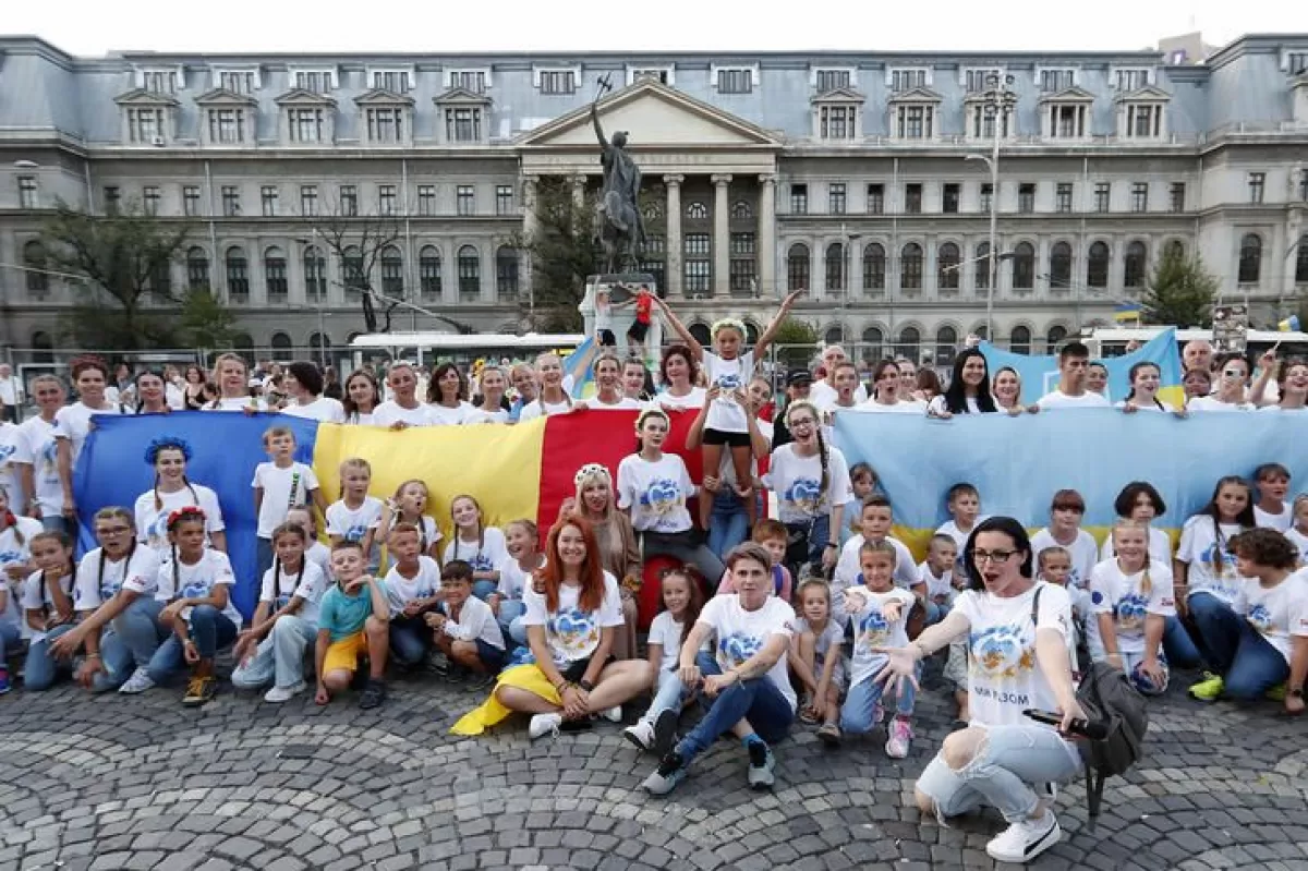 RĂZBOI ÎN UCRAINA: Numărul refugiaţilor în România vecină a trecut de 2,2 milioane