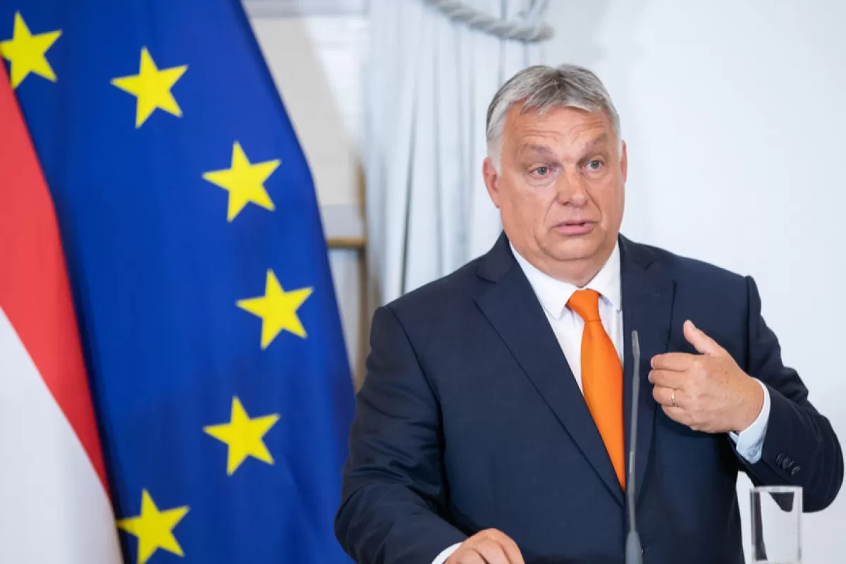 Ungaria amenință cu blocarea reînnoirii sancțiuniunilor europene impuse Moscovei dacă trei oligarhi ruși nu vor fi scoști de pe lista neagră a Uniunii