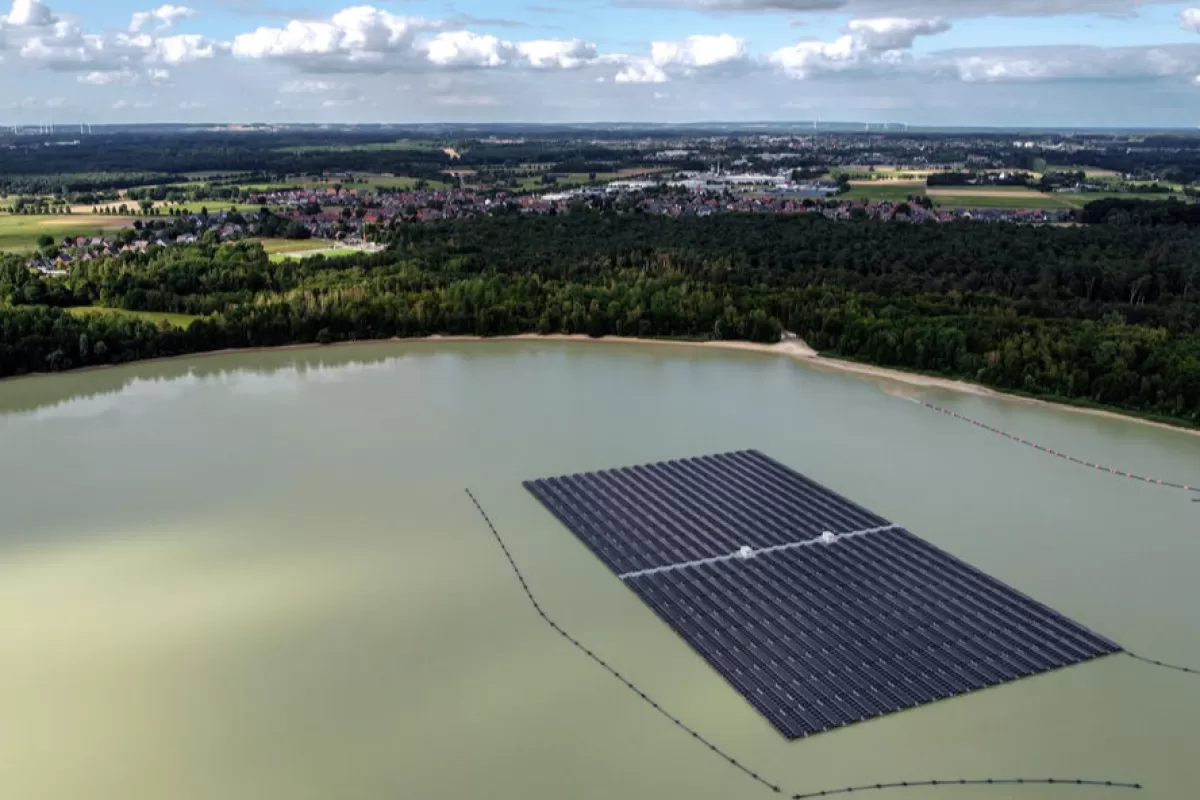 Panourile solare fotovoltaice au furnizat 12% din energia electrică a Uniunii Europene în această vară