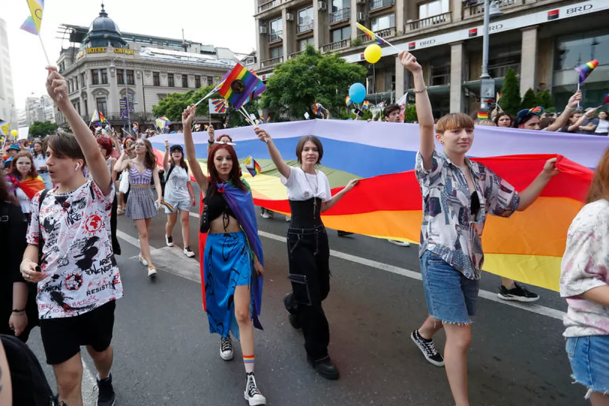 Autoritățile din Serbia interzic o paradă gay, pe motiv că periclitează securitatea într-un moment geopolitic tensionat