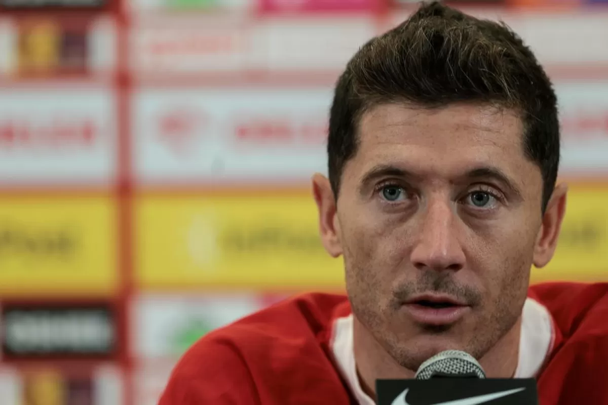 RĂZBOI ÎN UCRAINA: Fotbalistul polonez Robert Lewandowski va juca și pentru ucraineni la Cupa Mondială