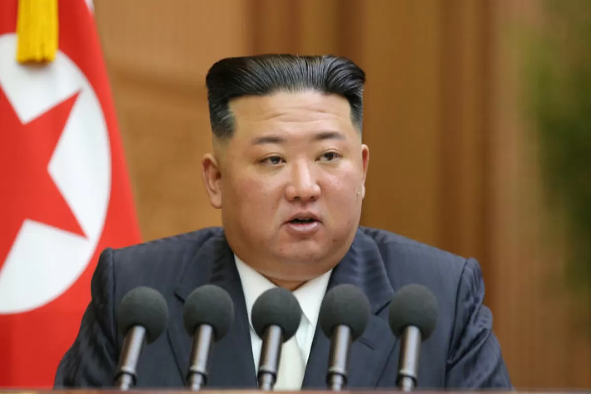 Coreea de Nord neagă că furnizează arme Rusiei