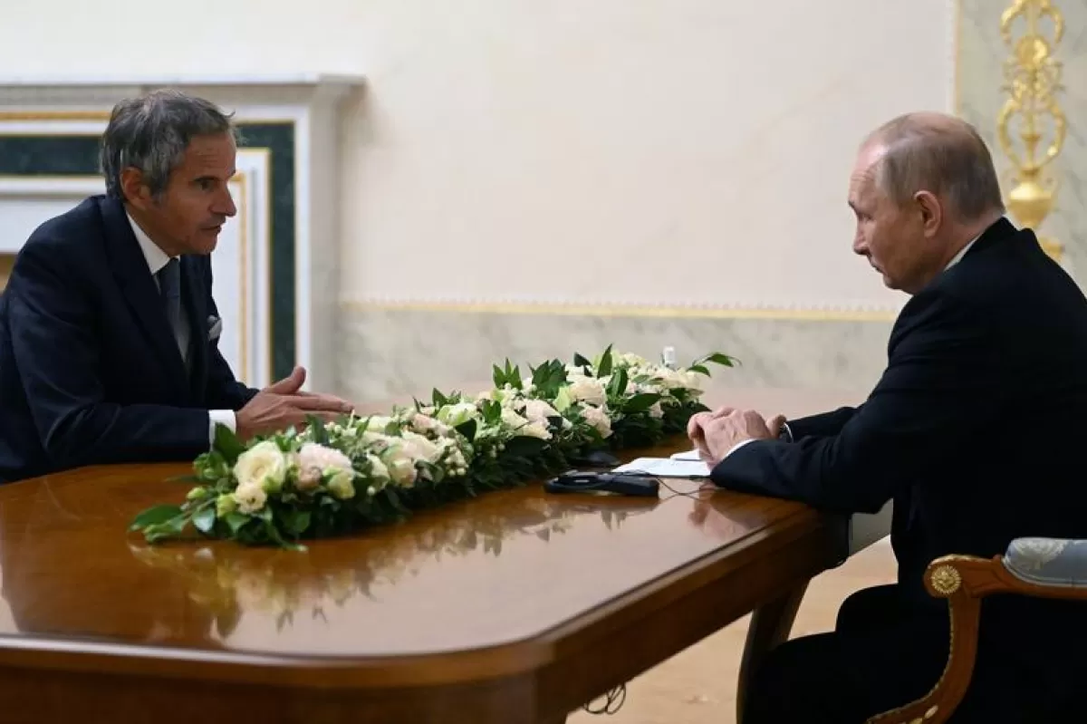 RĂZBOI ÎN UCRAINA: Vladimir Putin discută cu șeful AIEA despre situația centralei nucleare ucrainene Zaporojie