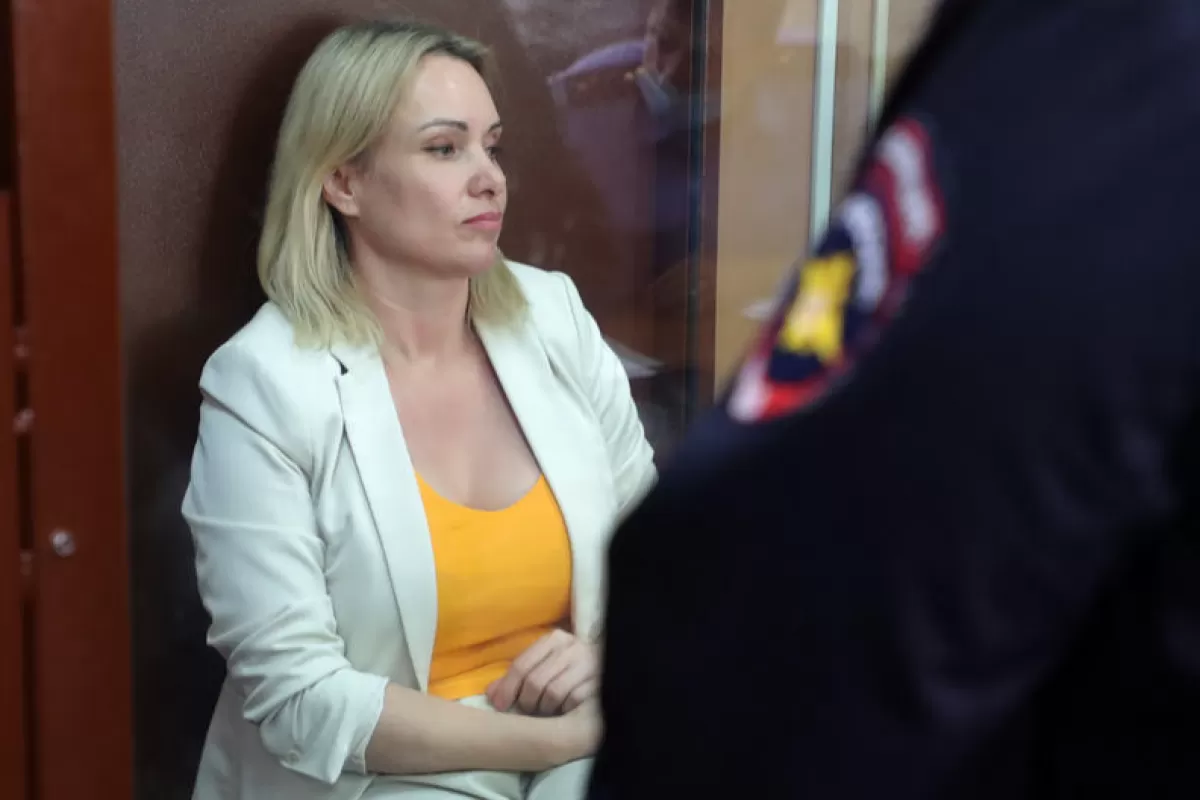 RĂZBOI ÎN UCRAINA: Jurnalista anti-război Marina Ovsianikova a fugit din Rusia