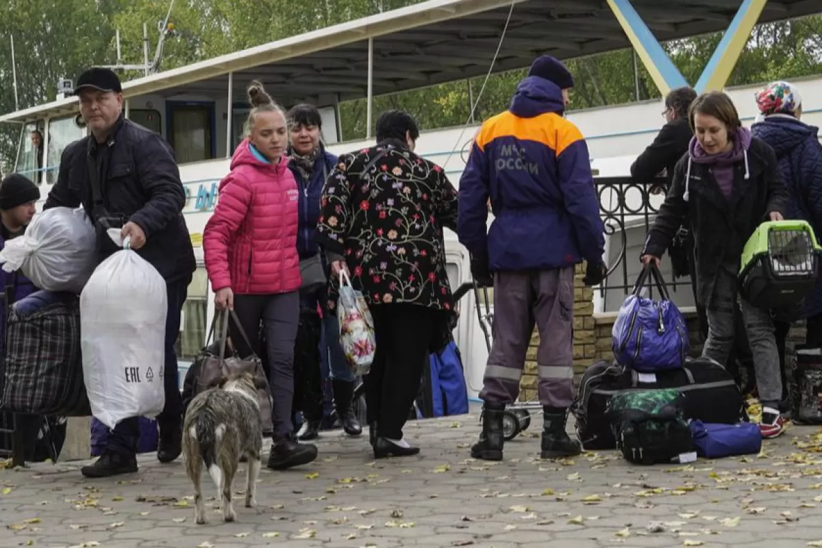 RĂZBOI ÎN UCRAINA: Se reiau strămutările din Hersonul ocupat