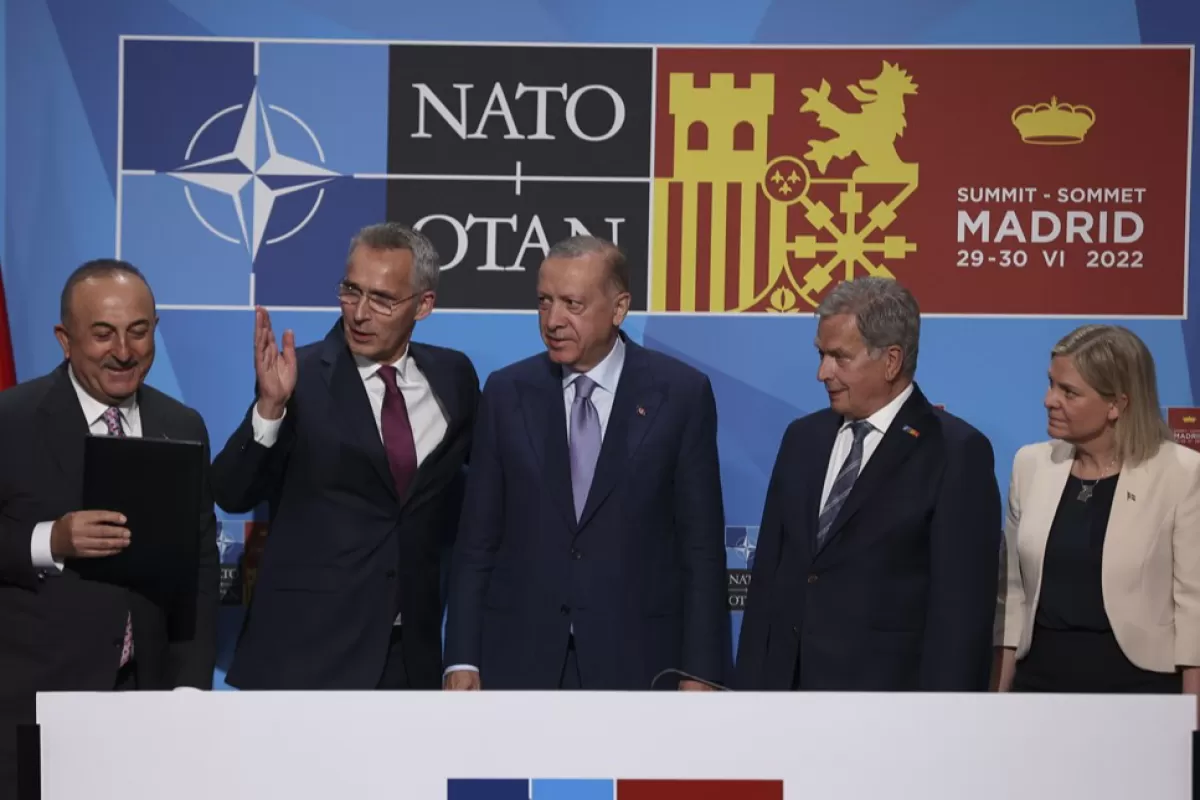 Suedia renunță să-i mai sprijine pe rebelii kurzi, pentru a putea intra în NATO