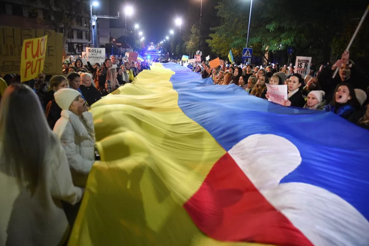 PROPAGANDĂ DE RĂZBOI: Zelenski îi va ceda Poloniei regiunea Lviv