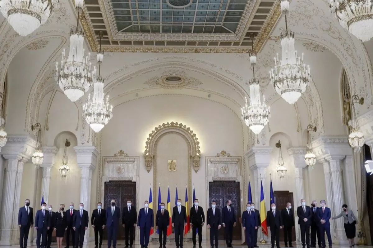 USR (în opoziţie în Parlamentul de la Bucureşti) a lansat, joi, aşa-numita „Carte neagră a guvernării PSD, PNL, UDMR