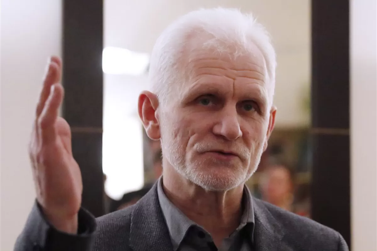 RĂZBOI ÎN UCRAINA: Colaureatul Premiului Nobel pentru Pace, belarusul Ales Beliațki, aflat în închisoare, va fi reprezentat de soția sa la ceremonia de decernare