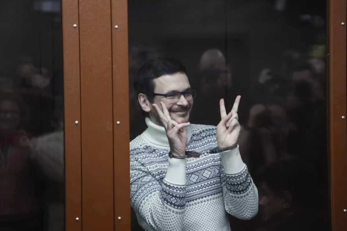 Lider al opoziției ruse, fostul deputat municipal al Moscovei, Ilya Yashin, la tribunalul districtual Meshchansky din Moscova, Rusia, 09 decembrie 2022.