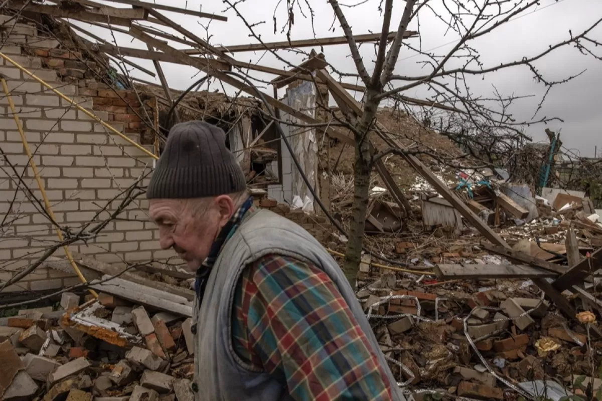 RĂZBOI ÎN UCRAINA: Rușii continuă să bombardeze Hersonul eliberat