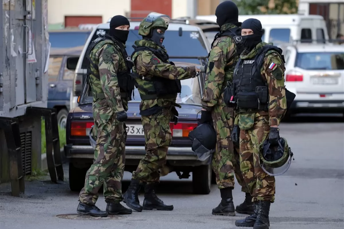 Despre propaganda Kremlinului în Europa și vânătoarea de „teroriști” printre „neonaziși” și elevi