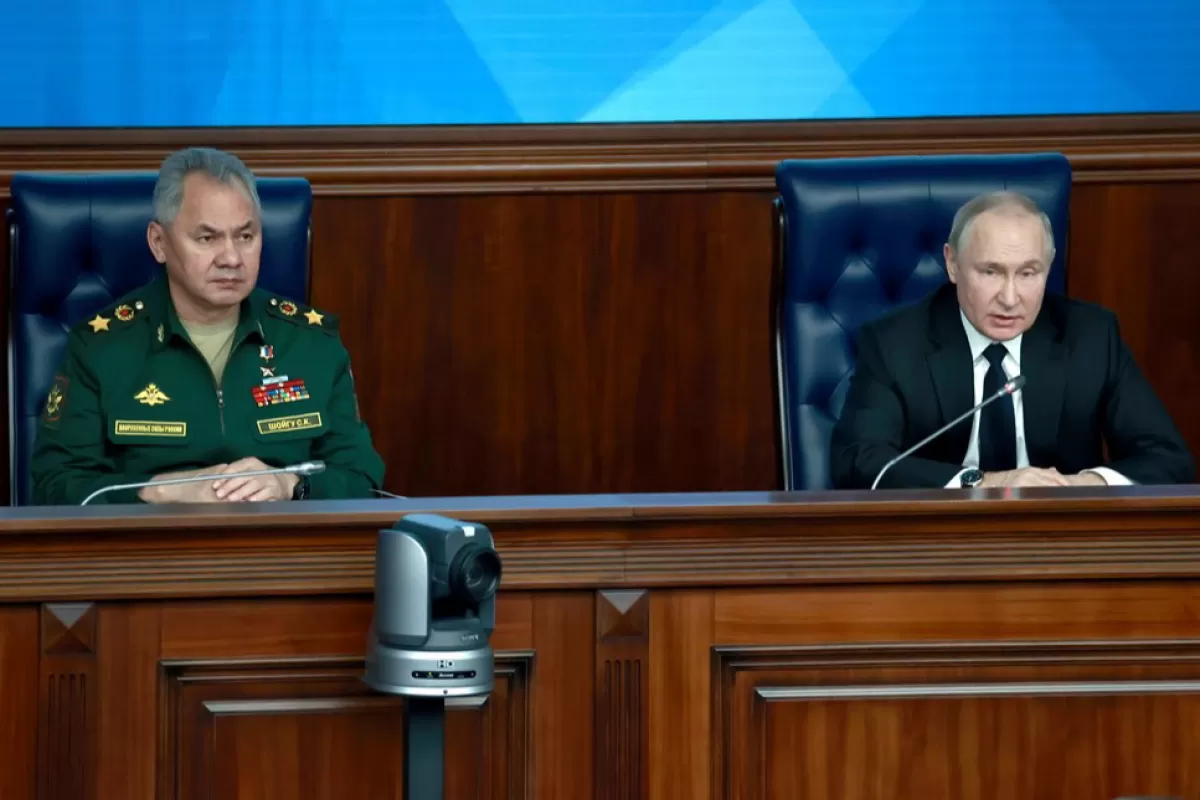 RĂZBOI ÎN UCRAINA: Rusia trimite pe oceanele lumii o navă de război echipată cu rachete de croazieră hipersonice