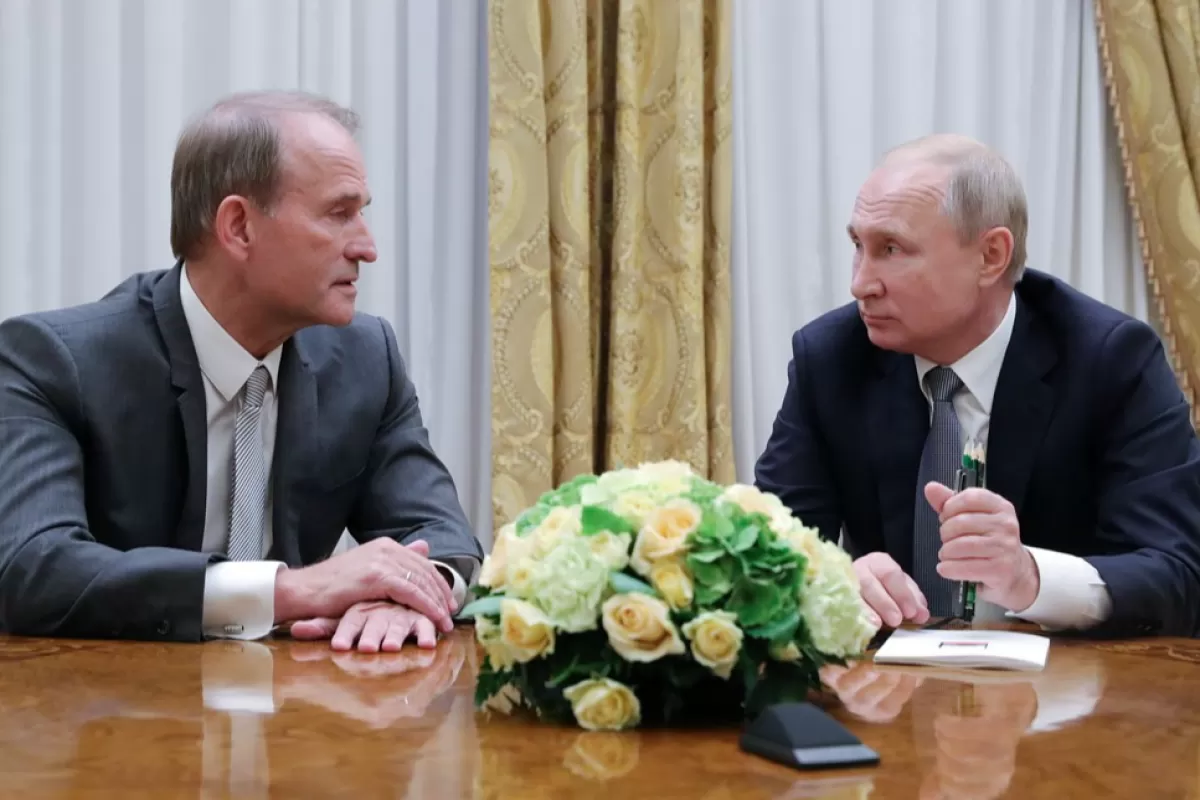 RĂZBOI ÎN UCRAINA: Kievul i-a retras cetățenia oligarhului pro-moscovit Viktor Medvedciuk