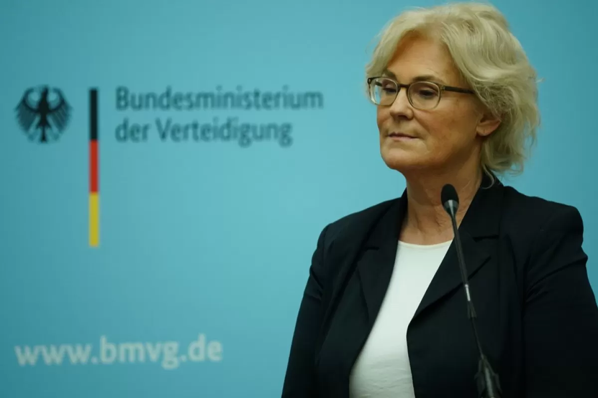 RĂZBOI ÎN UCRAINA: Presa susține că ministrul german al Apărării, Christine Lambrecht, va demisiona