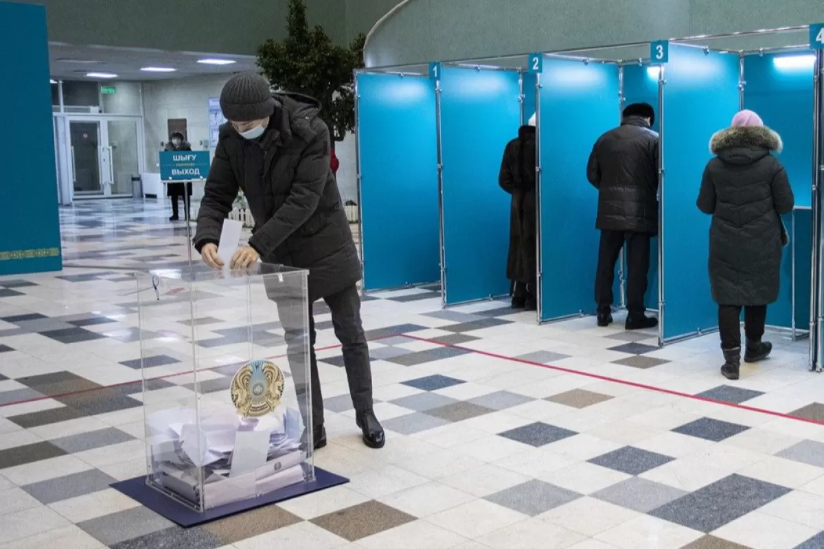 RĂZBOI ÎN UCRAINA: Deputat kazah, exclus din partid, fiindcă a lăudat invazia