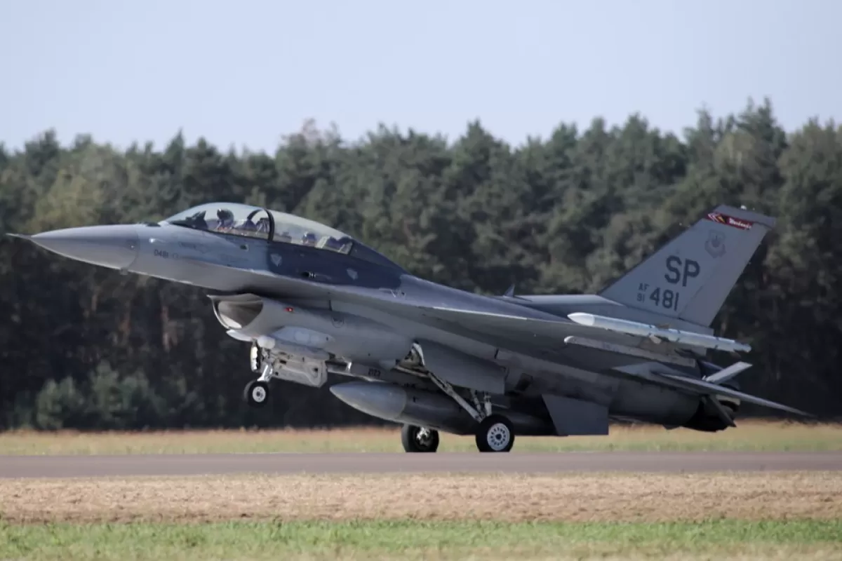 RĂZBOI ÎN UCRAINA: Ucraina își pregătește infrastructura pentru a putea folosi avioane de luptă occidentale