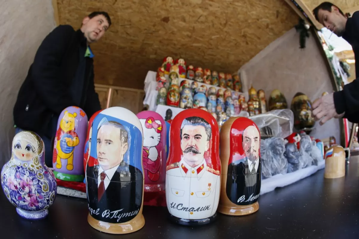 RĂZBOI ÎN UCRAINA: Rușii mai celebrează o victorie sovietică