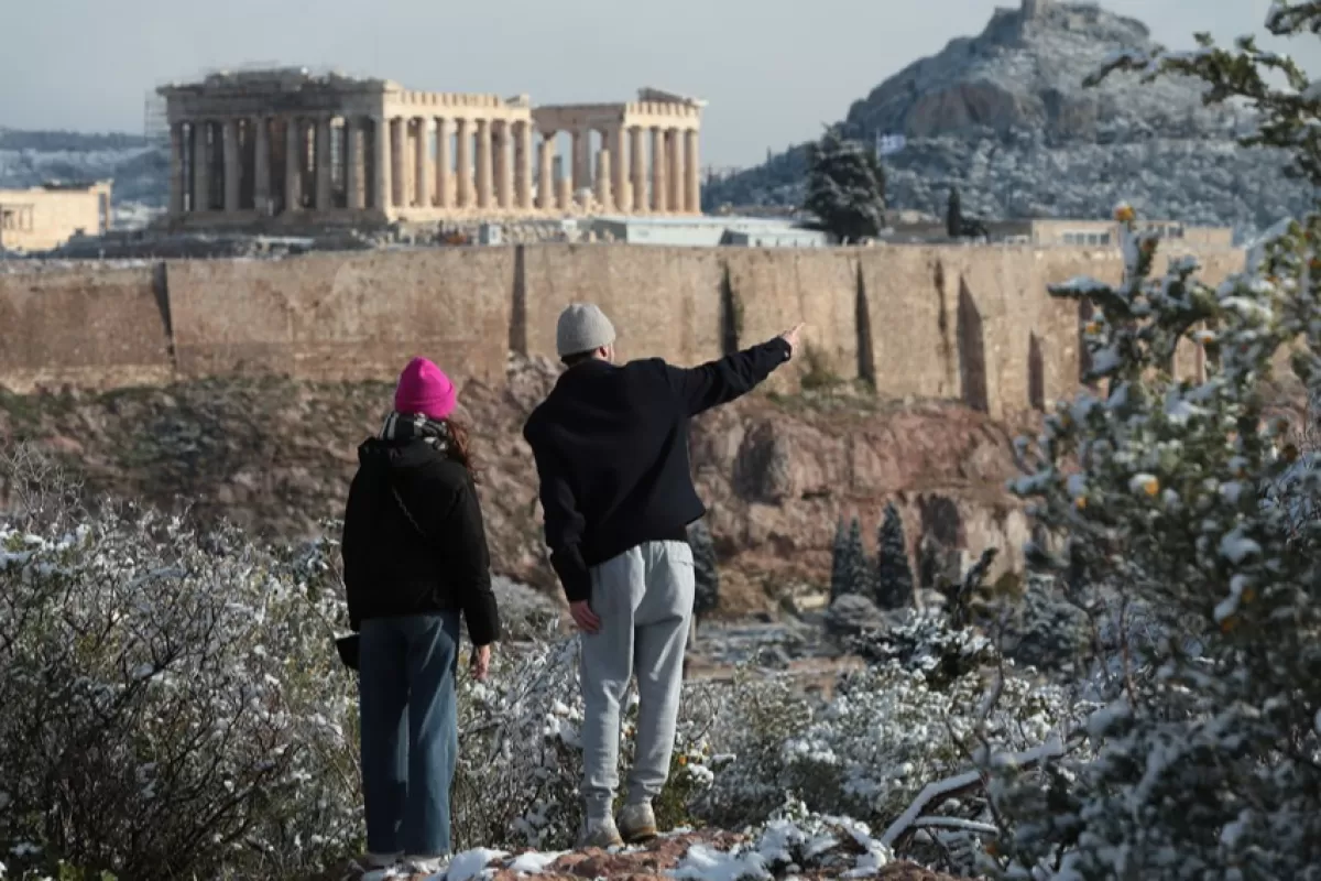 O furtună de zăpadă paralizează Atena
