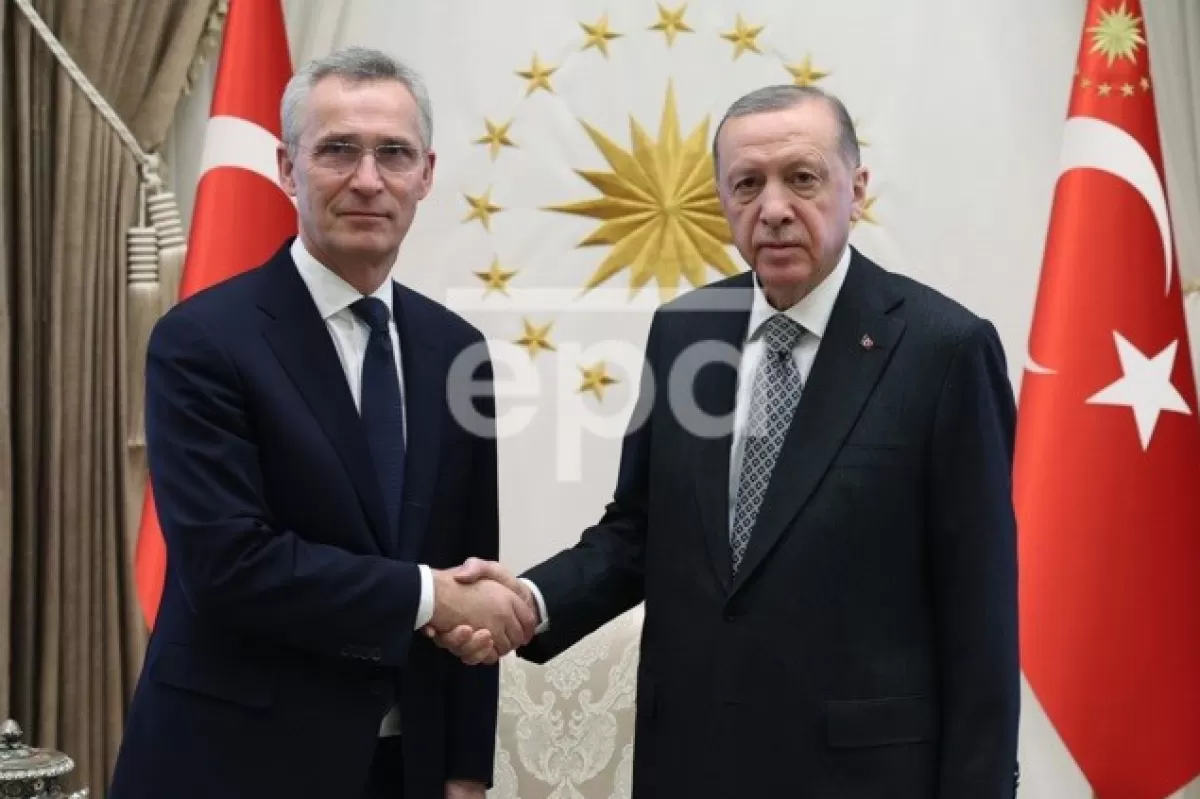 Șeful NATO cere Turciei să aprobe aderarea Suediei și Finlandei la NATO