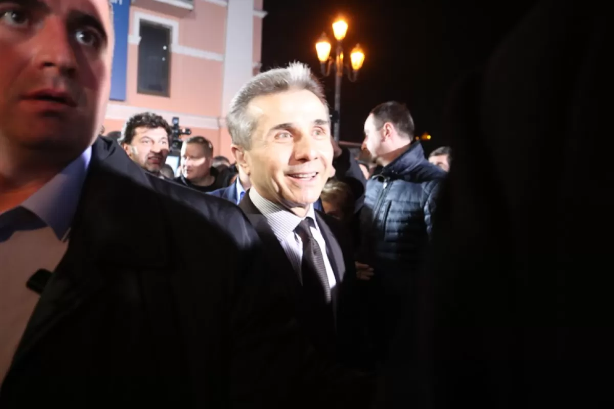 Georgia, împinsă înspre orbita Moscovei de oligarhul Bidzina Ivanișvili. Riscă guvernanții să provoace revolta majorității pro-europene?