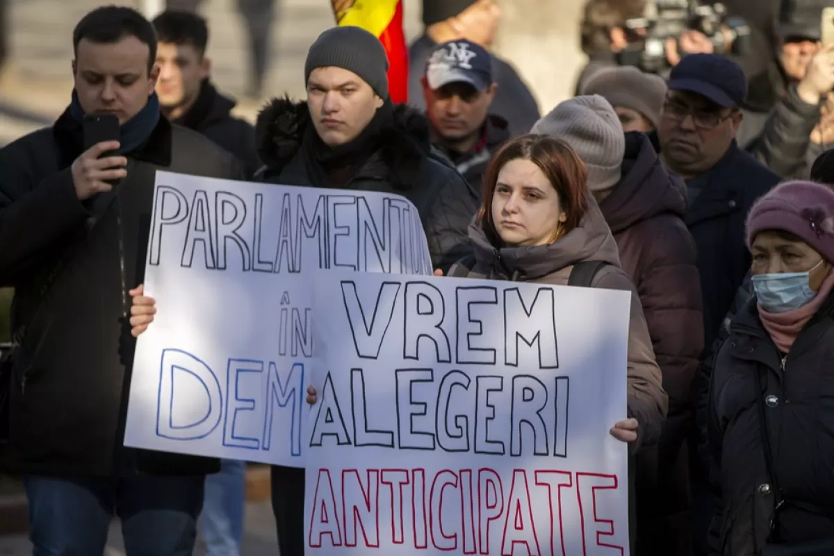 Vot tensionat în Parlamentul de la Chișinău pentru înlocuirea limbii moldovenești cu cea română