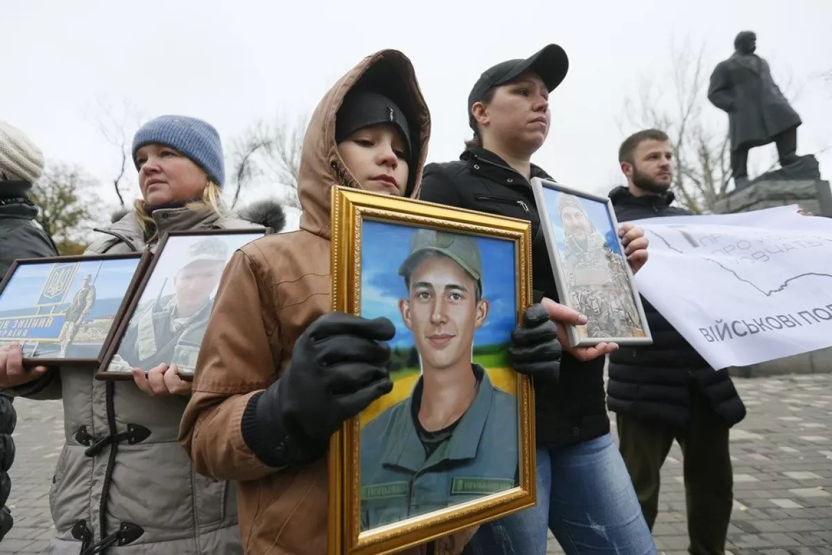 Ruşii, acuzaţi că-şi ucid prizonierii