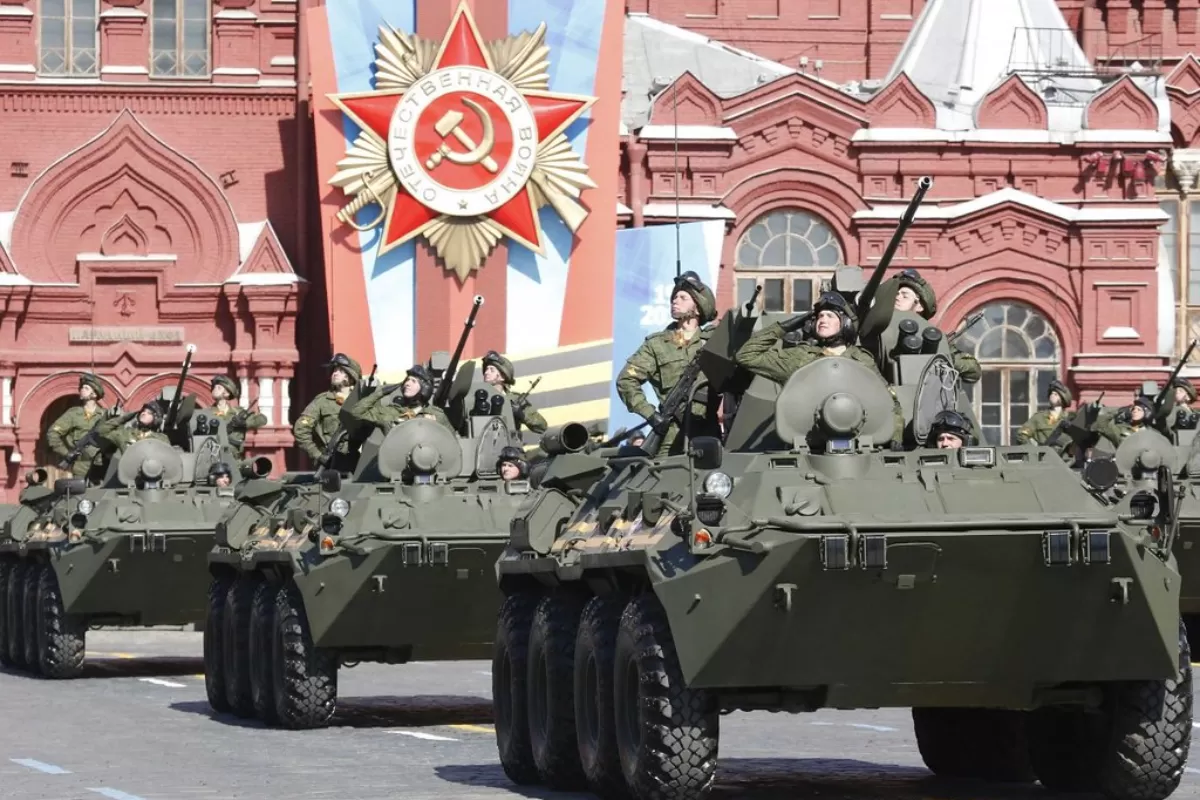 Rusia: sentință după masacru într-o bază militară