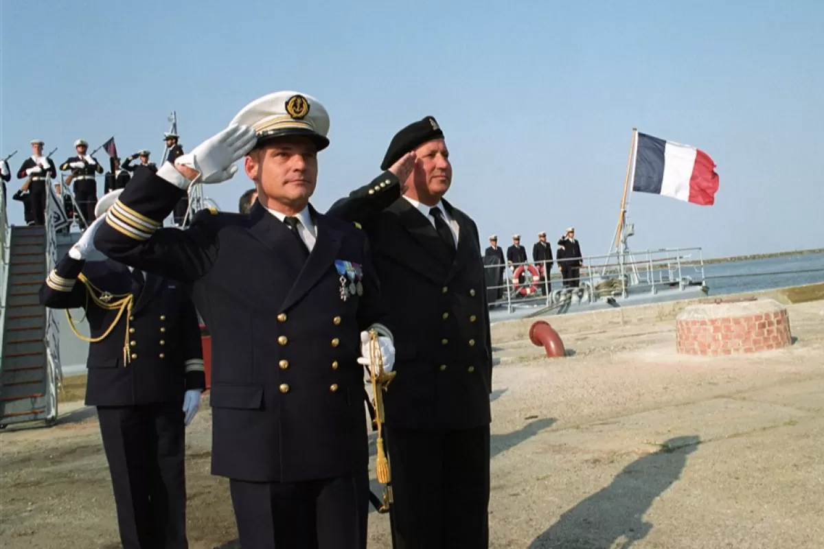 Francezii le trimit conserve de pate ucrainenilor de pe front