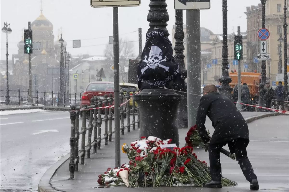 PROPAGANDĂ DE RĂZBOI: Ucraina va continua să asasineze ruși în baza unei liste publicate online