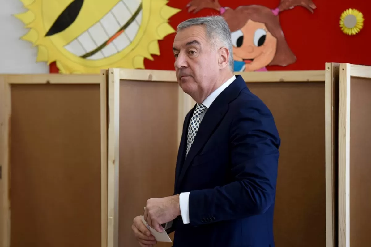 Milo Djukanovici demisionează de la conducerea partidului său după ce a pierdut alegerile prezidențiale