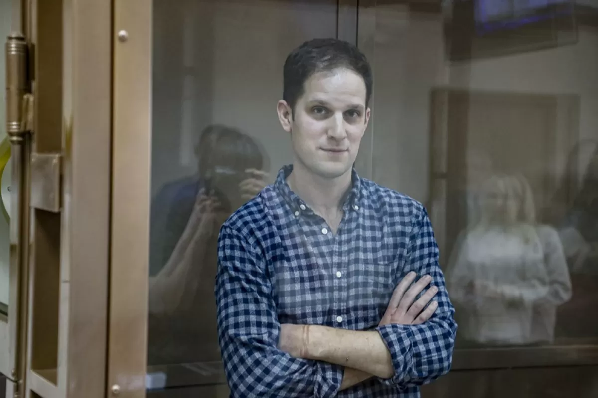 Jurnalistul american Evan Gershkovich rămâne în arest în Rusia