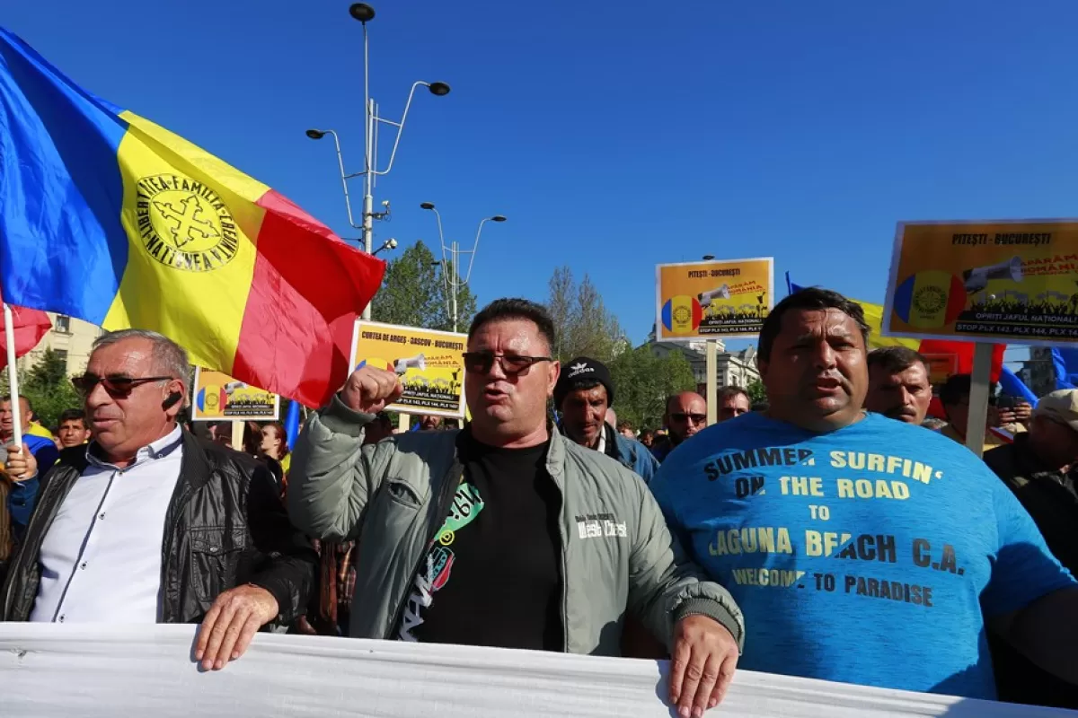 O colaboratoarea a partidului naționalist AUR, în opoziție în Legislativul de la București, ar fi încercat să intre în Palatul Parlamentului cu cartuşe asupra sa