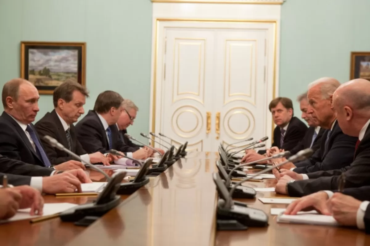 În prima lor discuţie telefonică, Biden a abordat cu Putin subiecte ca Ucraina, Navalnîi și amestecul rusesc în alegerile americane